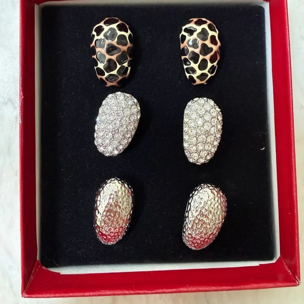 KJL Kenneth J Lane Box of 3 Assorted clip on Earrings  Chunky Animal Print New